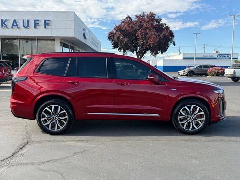 Used 2023 Cadillac XT6 Sport AWD/4WD image 2
