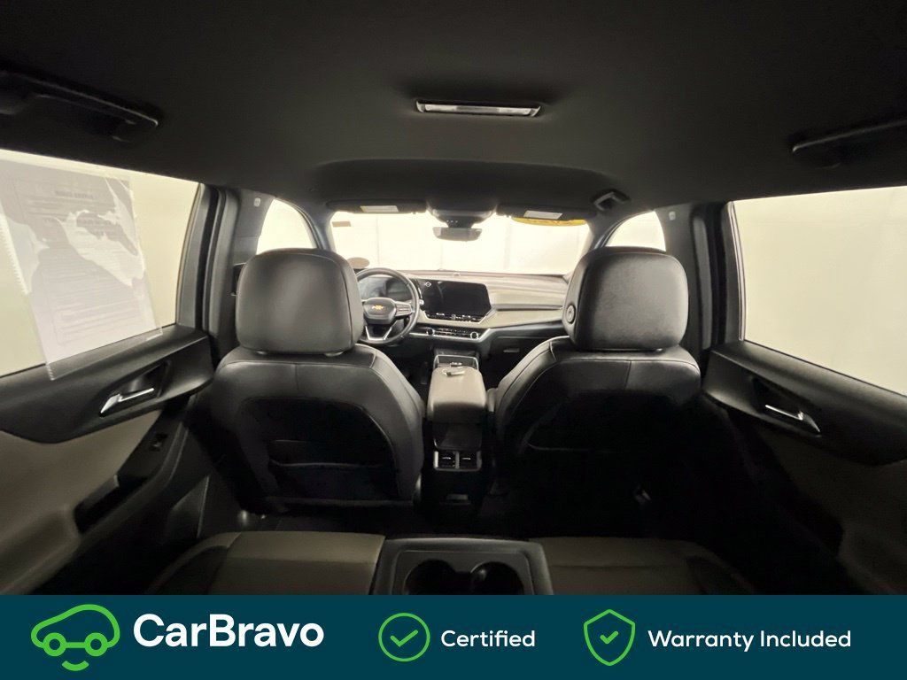 Used 2025 Chevrolet Equinox LT w/ Convenience Package II AWD/4WD image 7