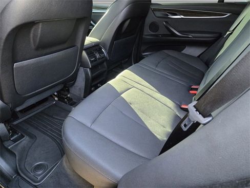 Used 2015 BMW X5 xDrive35i w/ Driver Assistance Package image 8