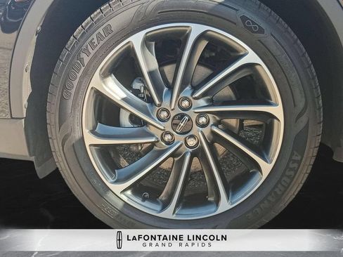 Certified 2024 Lincoln Corsair AWD w/ Equipment Group 101A image 38