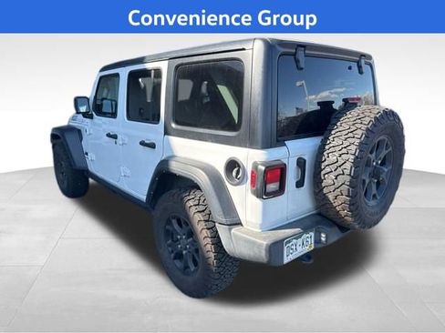 Used 2022 Jeep Wrangler Unlimited Sport image 3