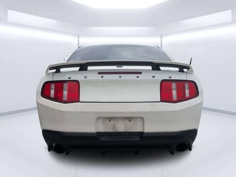 Used 2011 Ford Mustang GT Premium w/ Electronics Pkg RWD image 4