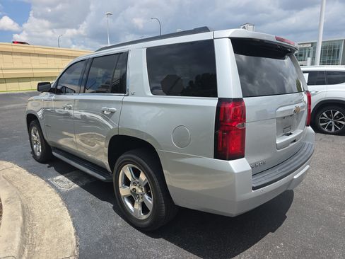 Used 2016 Chevrolet Tahoe LT w/ Luxury Package RWD image 4