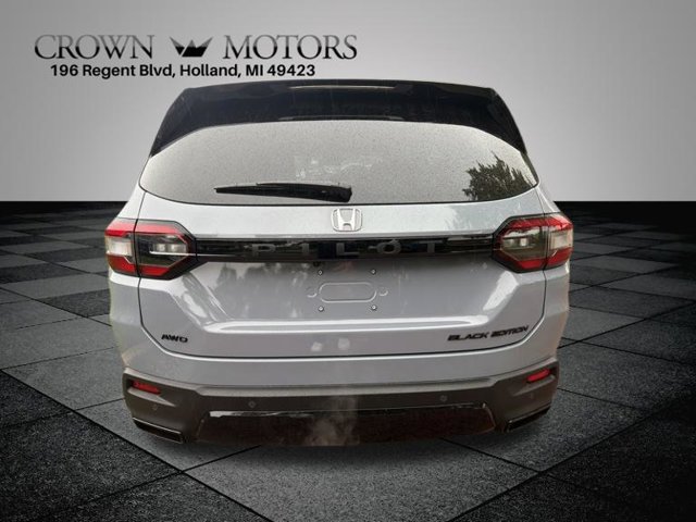 New 2026 Honda Pilot Black Edition image 17