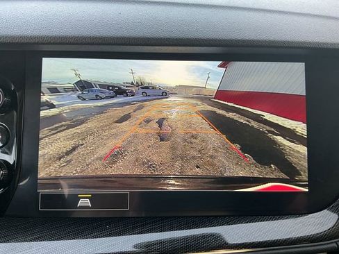 Used 2023 Buick Envision Essence image 41