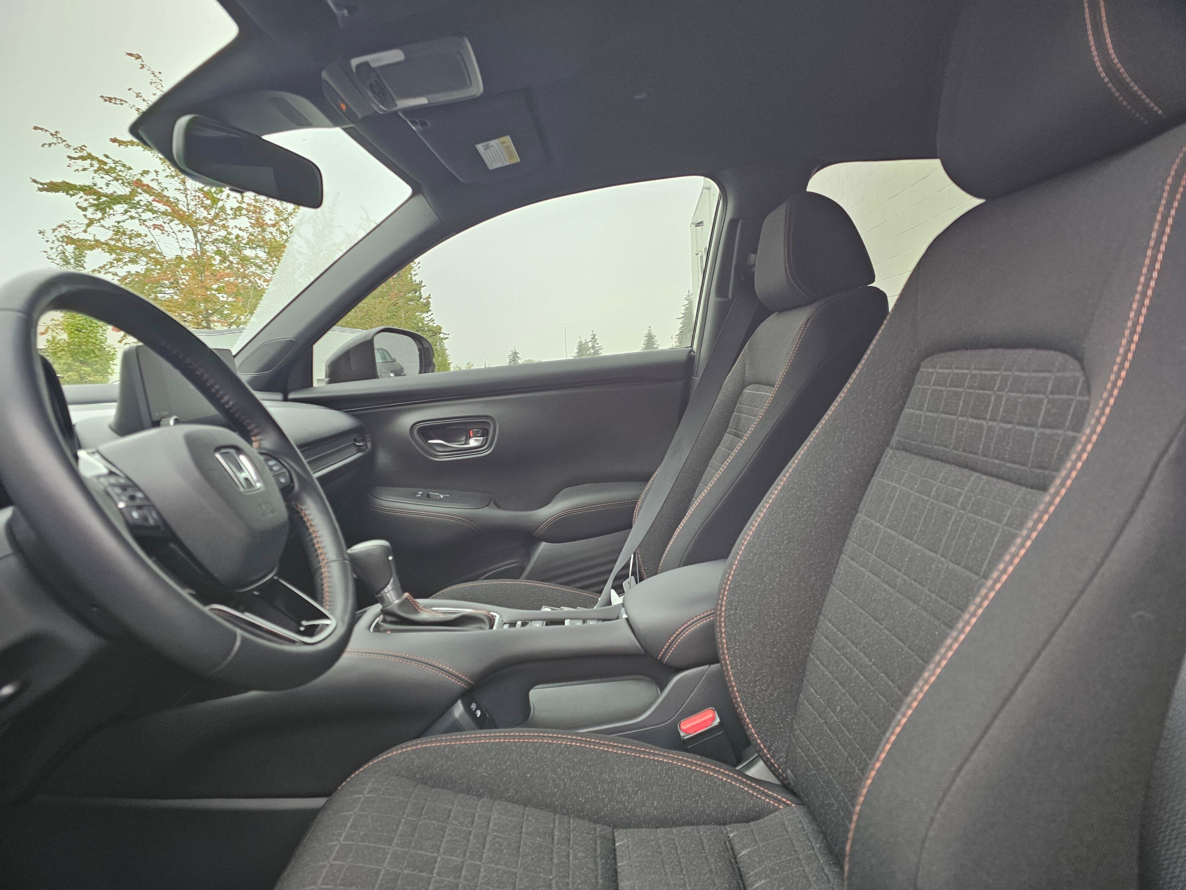 Certified 2025 Honda HR-V Sport image 22