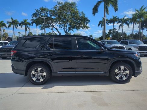 Used 2024 Honda Pilot EX-L image 4