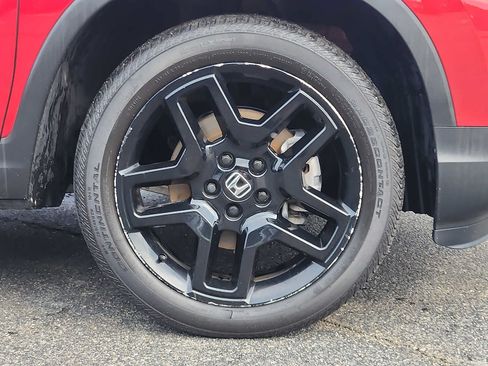 Certified 2024 Honda Passport Black Edition image 8