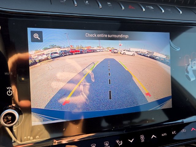 New 2027 Jeep Grand Cherokee Limited RWD image 21