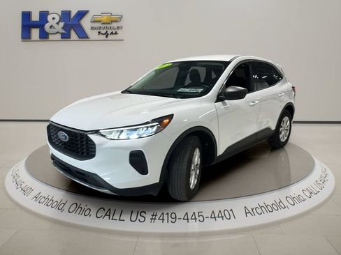 Used 2023 Ford Escape Active AWD/4WD image 3