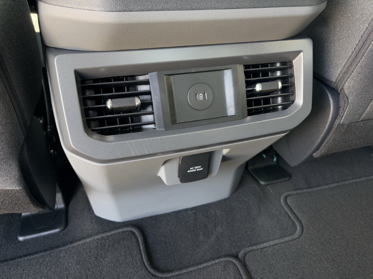 New 2027 Ford F250 XLT w/ XLT Premium Package AWD/4WD image 23