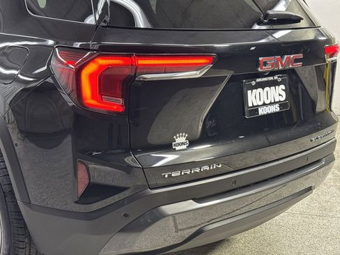 Used 2025 GMC Terrain Elevation FWD image 38