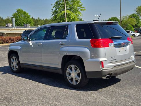 Used 2017 GMC Terrain SLE FWD image 8