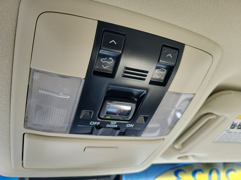 Used 2023 Lexus GX 460 Premium w/ Premium Package image 20