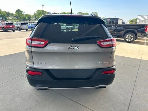 Used 2016 Jeep Cherokee Limited AWD/4WD image 7