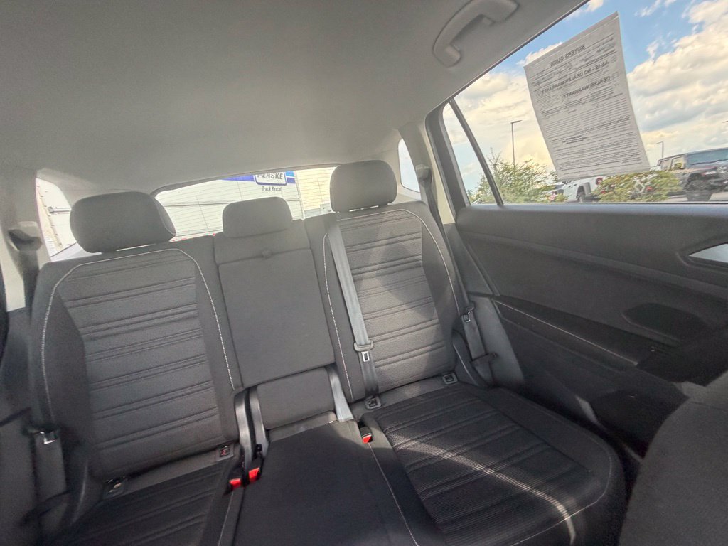 Used 2023 Volkswagen Tiguan S AWD/4WD image 38