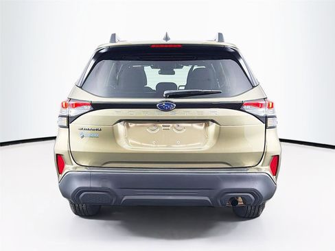 Used 2026 Subaru Forester Premium image 6