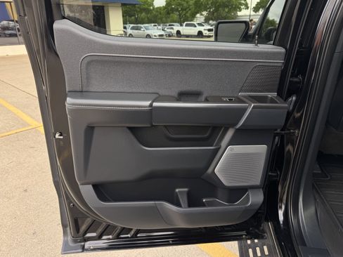 Certified 2022 Ford F150 Raptor w/ Raptor 37 Performance Package image 17