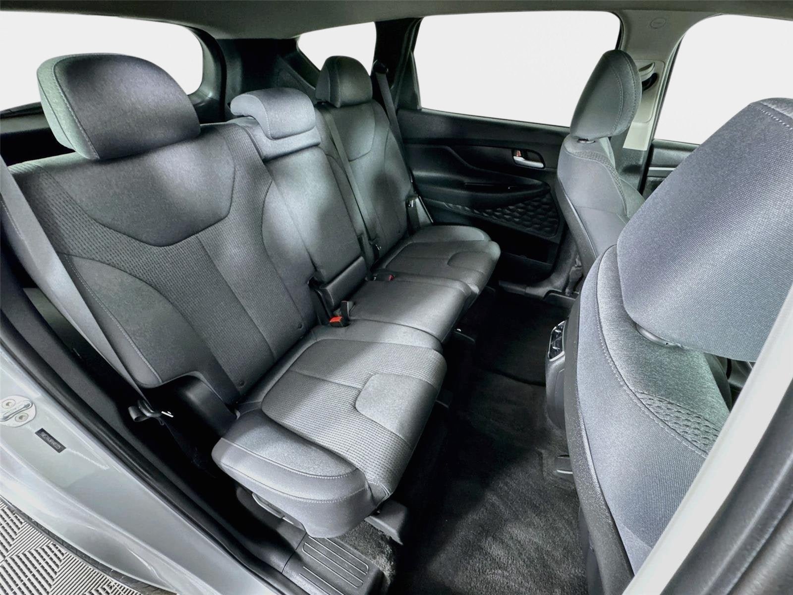 Used 2023 Hyundai Santa Fe SEL FWD image 28