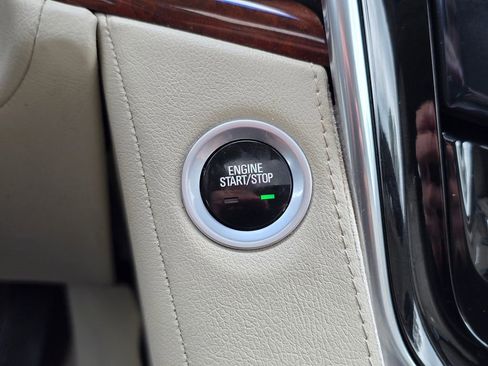 Used 2015 Cadillac Escalade ESV Luxury AWD/4WD image 25