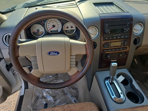 Used 2005 Ford F150 XLT RWD image 18