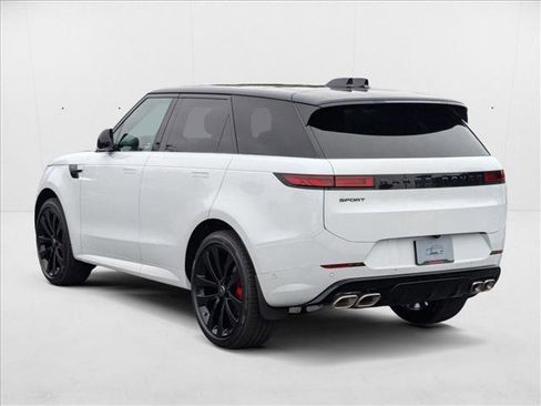 New 2025 Land Rover Range Rover Sport Dynamic SE image 9