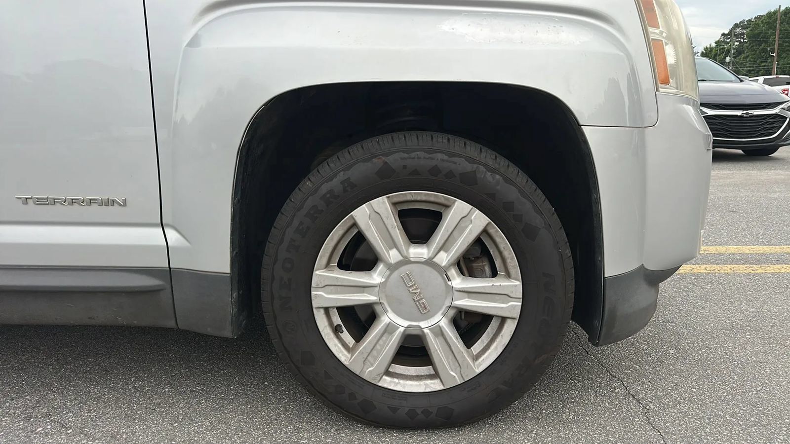 Used 2015 GMC Terrain SLE FWD image 30