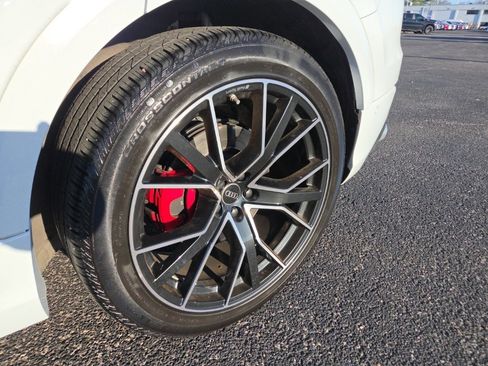 Used 2023 Audi SQ8 Prestige w/ Prestige Package image 8