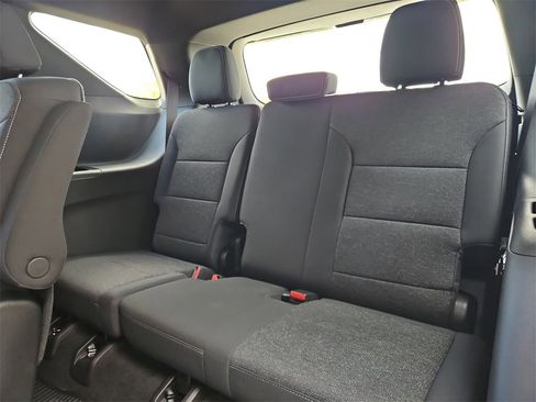 New 2026 Chevrolet Traverse LT w/ Midnight/Sport Edition image 29