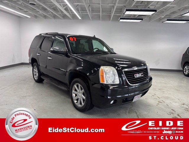 Used 2007 GMC Yukon SLT w/ SLT Preferred Equipment Group AWD/4WD image 1