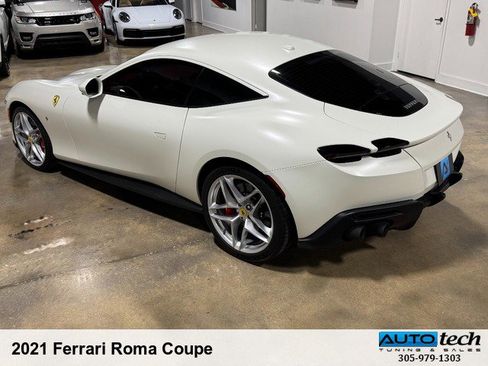 Used 2021 Ferrari Roma image 5