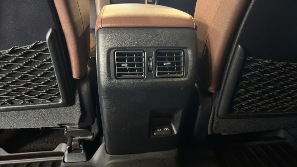 Used 2023 Toyota 4Runner Limited AWD/4WD image 36