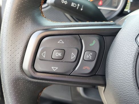 Used 2024 Jeep Gladiator Mojave w/ Safety Group image 22