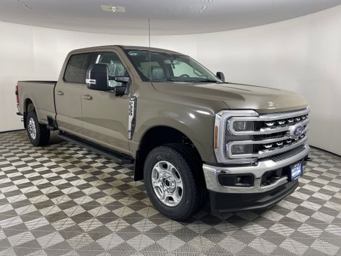 New 2026 Ford F350 XLT w/ XLT Premium Package image 7