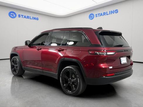 Used 2023 Jeep Grand Cherokee Limited w/ Black Appearance Package RWD image 5