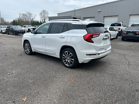 Used 2022 GMC Terrain Denali w/ Denali Premium Package image 5