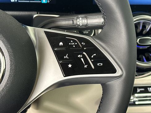 New 2026 Mercedes-Benz GLB 250 image 28