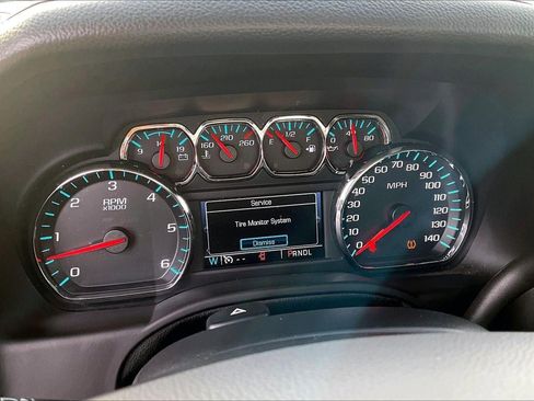 Used 2017 Chevrolet Tahoe LT image 18