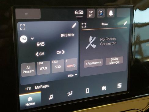 Used 2025 Jeep Compass Latitude image 17