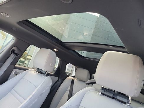 New 2026 Land Rover Range Rover Evoque S image 28