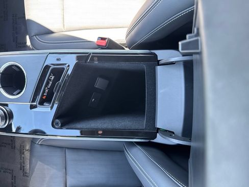 Used 2024 Cadillac Lyriq Luxury w/ LPO, Floor Liner Package AWD/4WD image 25