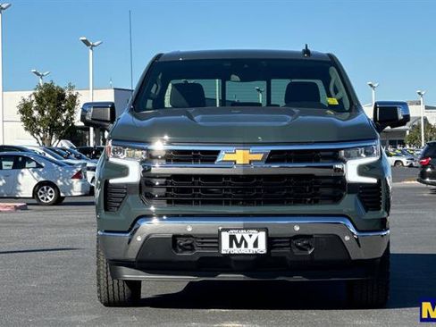 Used 2026 Chevrolet Silverado 1500 LT AWD/4WD image 9