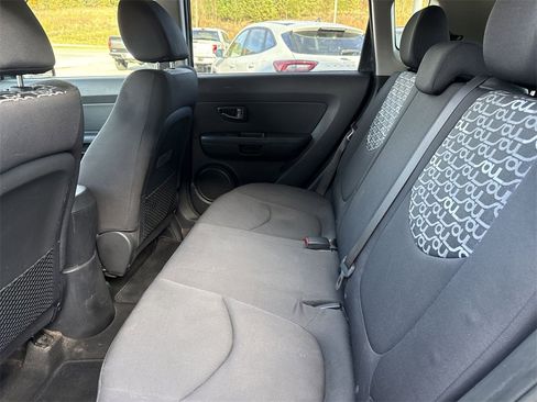 Used 2011 Kia Soul + image 22