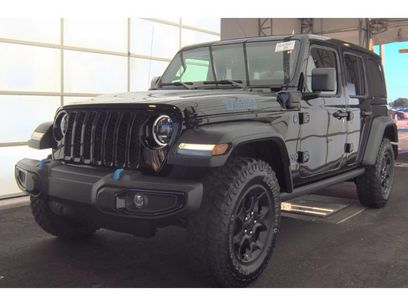 Used 2023 Jeep Wrangler Unlimited w/ Sun & Screen Package