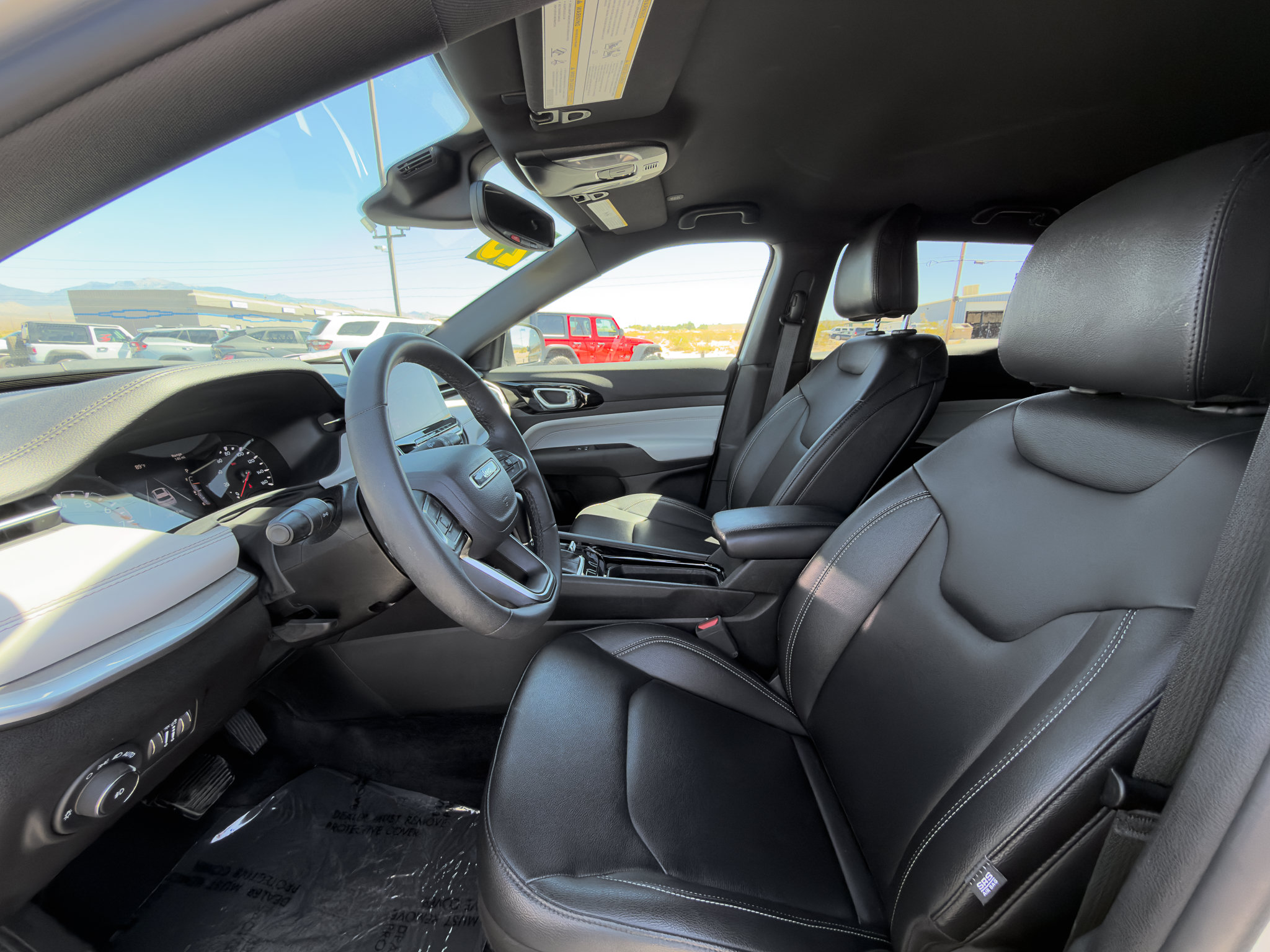 Used 2025 Jeep Compass Limited AWD/4WD image 11