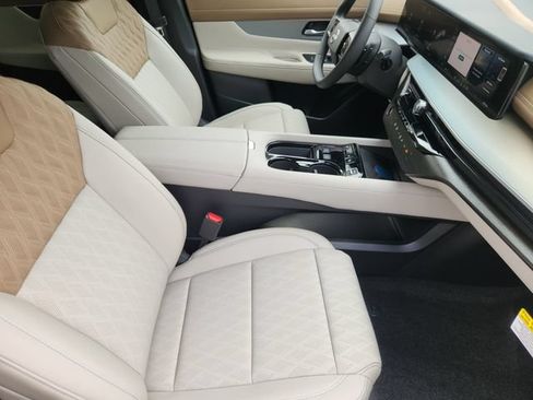 New 2026 Nissan Murano Platinum w/ Cargo Package AWD/4WD image 13