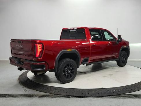 Used 2025 GMC Sierra 2500 AT4 w/ AT4 Premium Plus Package AWD/4WD image 7