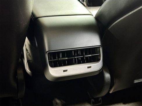 Used 2019 Tesla Model 3 Long Range image 26