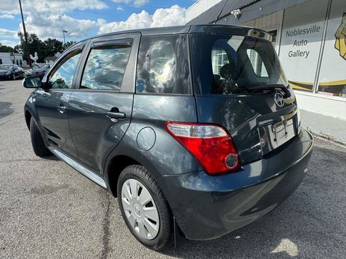 Used 2006 Scion xA FWD image 5
