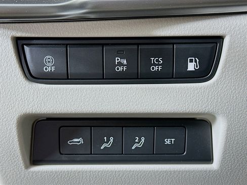 Used 2024 MAZDA CX-90 Plug-In Hybrid w/ Premium Plus image 17